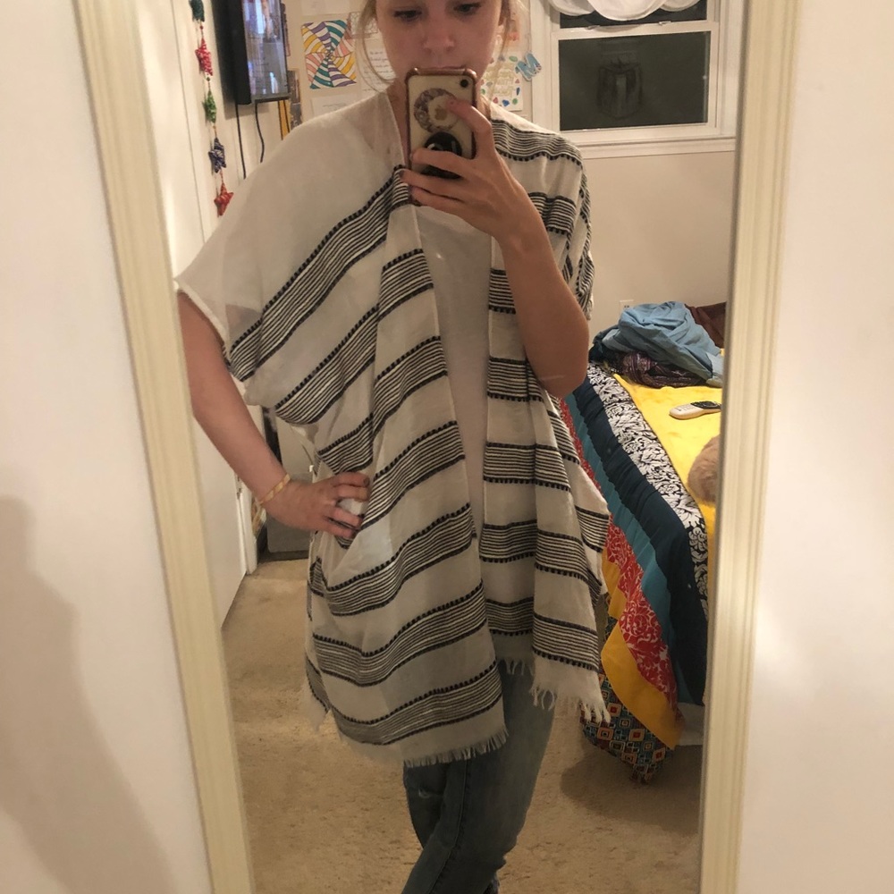 Loft black and white poncho